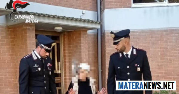 Si presentava con un distintivo della Polizia, era una truffa